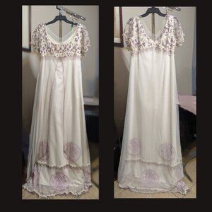 Titanic-Inspired Wedding Dress – Size 10 – $250
